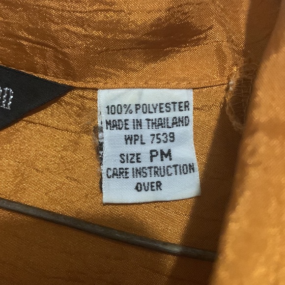 Vintage blouse t-shirt button up silk look with collar burnt orange petite med. - Picture 4 of 8